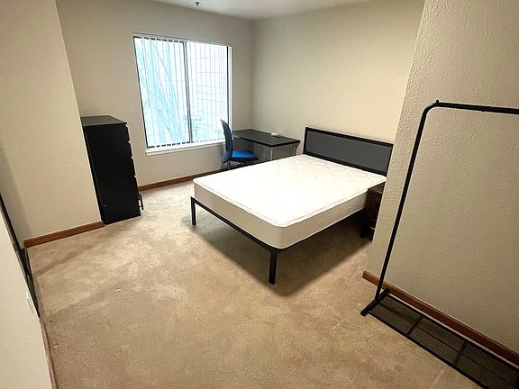 3rd image of 321 24th Ave APT 1