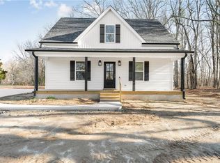 987 Walkertown Guthrie Rd, Winston Salem, NC 27107