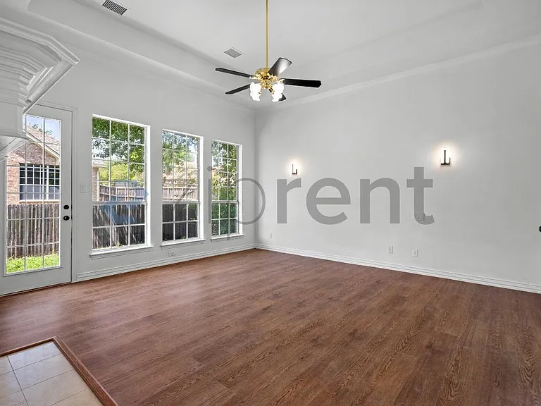 4509 Brittany Dr — Photo 33