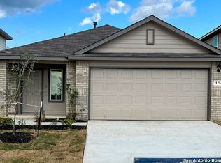 128 Chipping Aly, Floresville, TX 78114