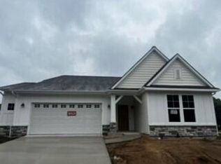 17388 Baltrusol Dr, Spring Lake, MI 49456