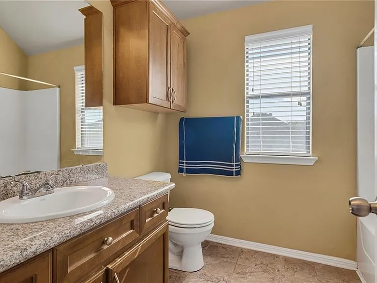 3418 Castleton Dr — Photo 28