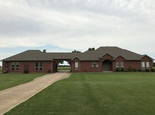 439 Klenc Rd, Springdale, AR 72762