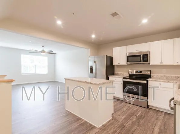 5342 Austin Knoll Ct, Charlotte, NC 28269