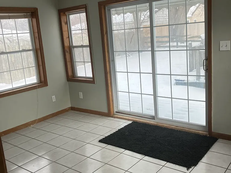 Sunroom off kitchen