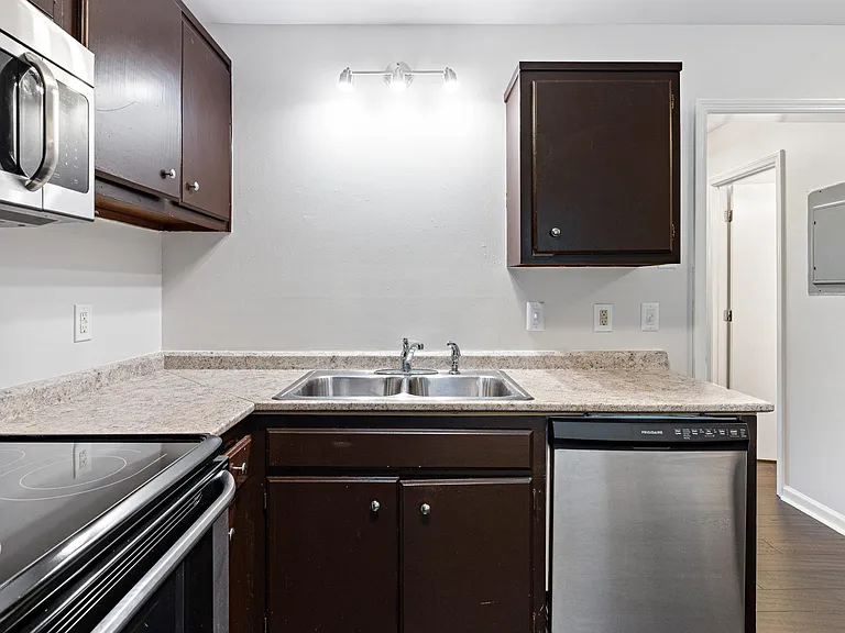 3100 Conviser Dr — Photo 3