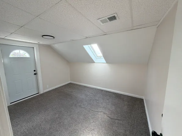 (undisclosed Address), Somerset, MA 02725