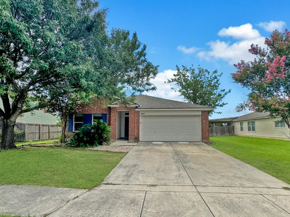 8211 Ellerston Blvd, Selma, TX 78154
