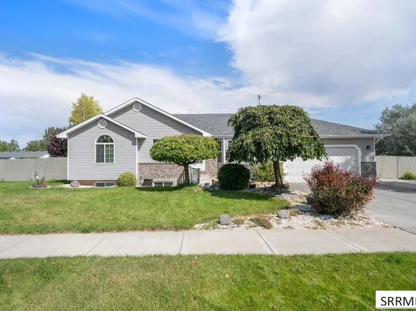 4225 E Birchwood Cir, Ammon, ID 83406