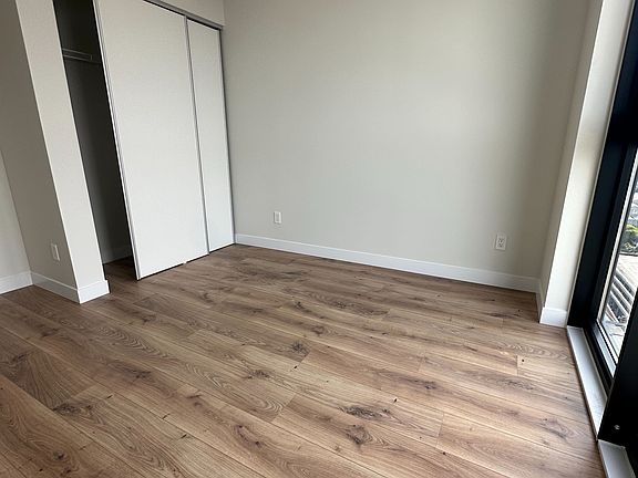 5th image of 60 Frederick St #1813