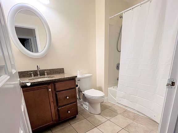 5th image of 11 Villa St Unit 101