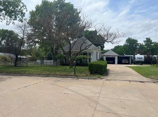 1125 N 11th St, Salina, KS 67401