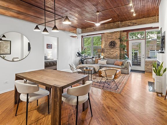 4th image of 2021 W Willow St APT 204