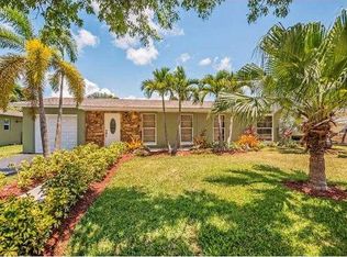 18502 SW 89th Pl, Cutler Bay, FL 33157