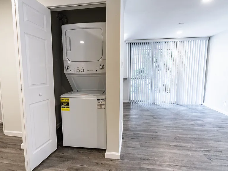 115 North Wetherly Drive — Photo 39