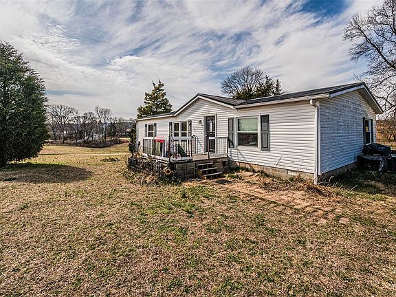 2nd image of 262 Kitchens South Rd