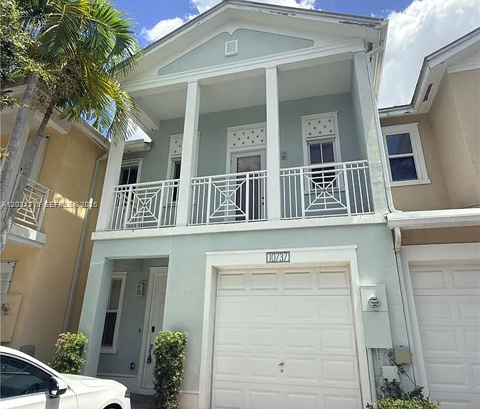 10737 NW 76th Ln — Photo 2