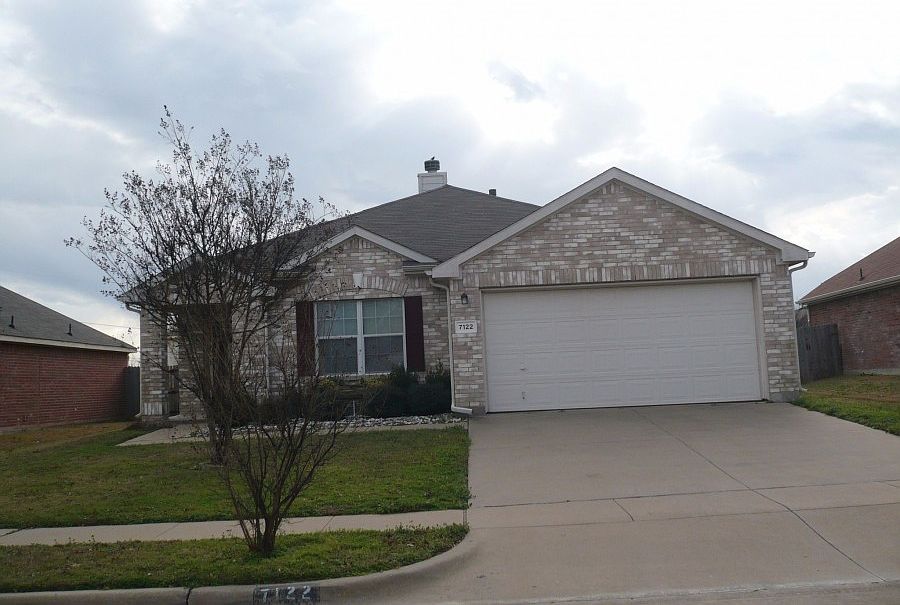 1st image of 7122 Lake Hawkins Dr
