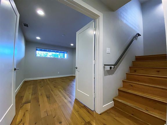 4th image of 4116 McDuffie St