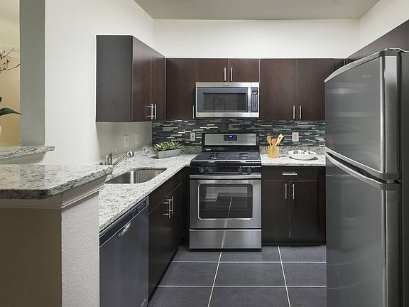 4th image of 13822 Jefferson Park Dr APT 6209