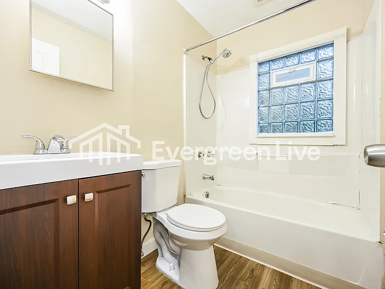 4325 Beechmont Dr — Photo 15