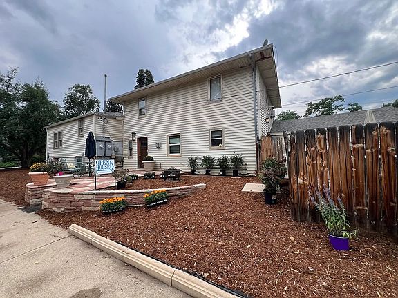 5th image of 2043 Columbine Ave
