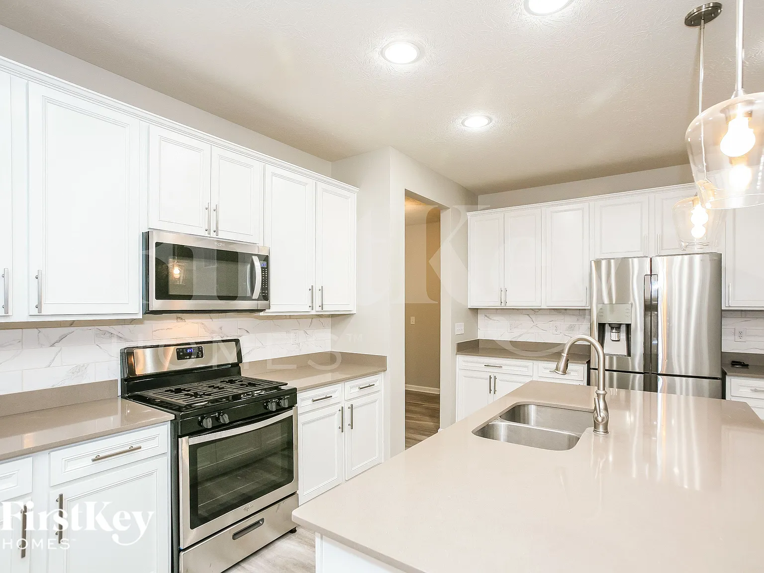 4 bed, 2.5 bath, 2676 sqft, $3,015 — Photo 4