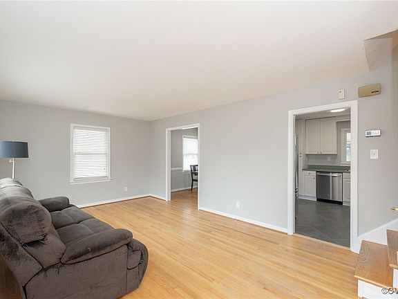 4th image of 6995 Cornfield Ln