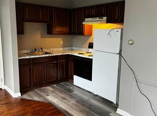 576 Main St APT 9, Schwenksville, PA 19473