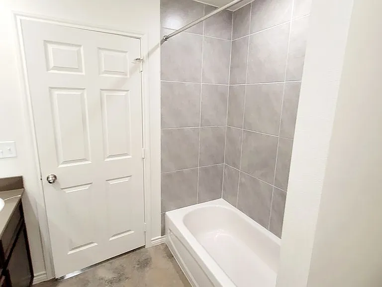 2318 Zanoletti Dr #A — Photo 15