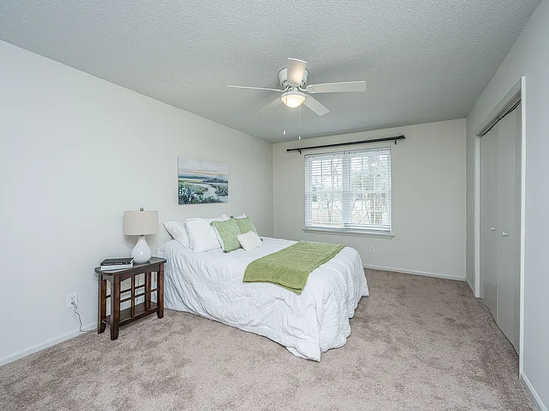 306 Crestview Dr #C — Photo 9
