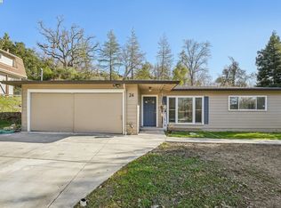 24 Beech Ct, Walnut Creek, CA 94596