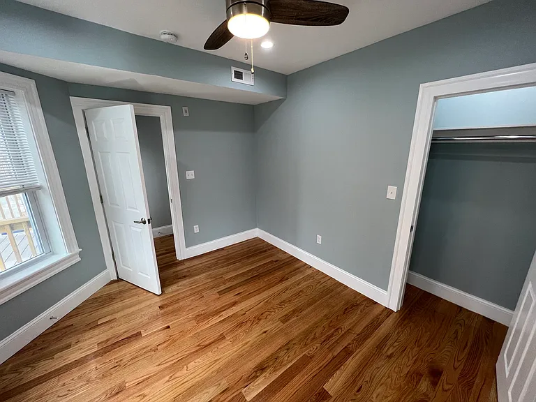 15 Harold St #4 — Photo 8