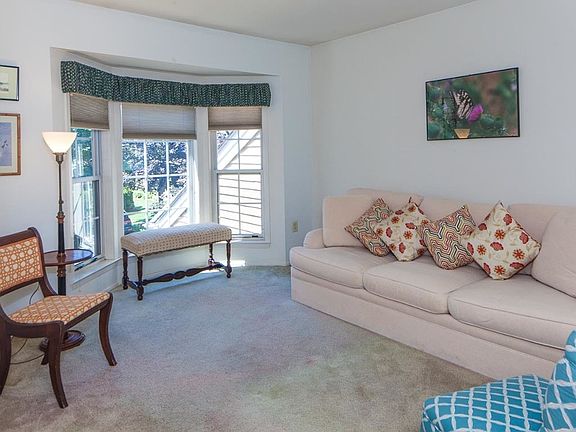 5th image of 231 Crescenzi Ct
