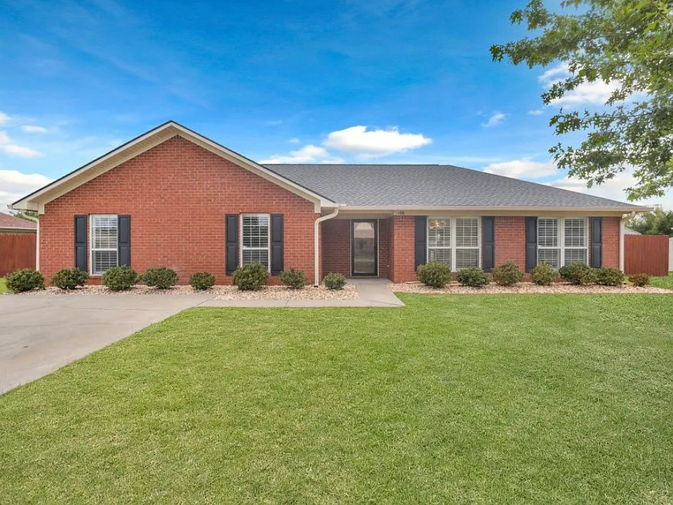 138 Wayfair Ln