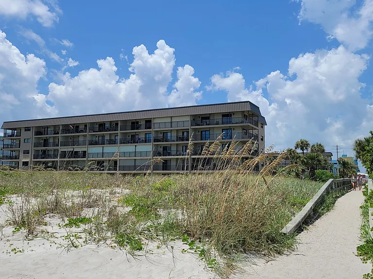 4100 Ocean Beach Blvd #205 — Photo 3