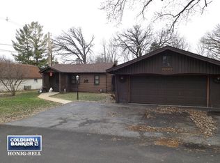 7605 Beaver Rd, Wonder Lake, IL 60097