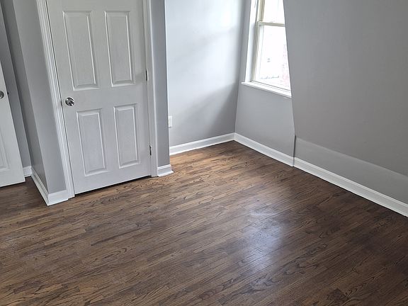 3rd image of 6 Abbot St #3L
