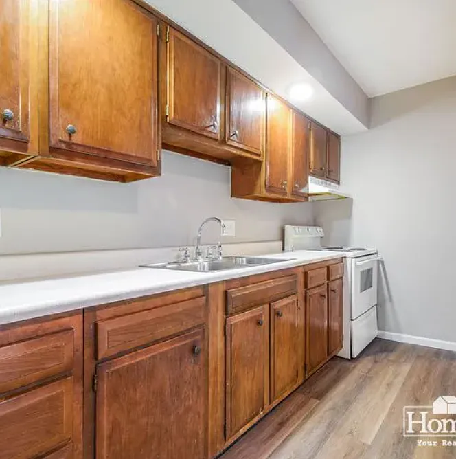1265 Kinyon Kitchen B_09182023