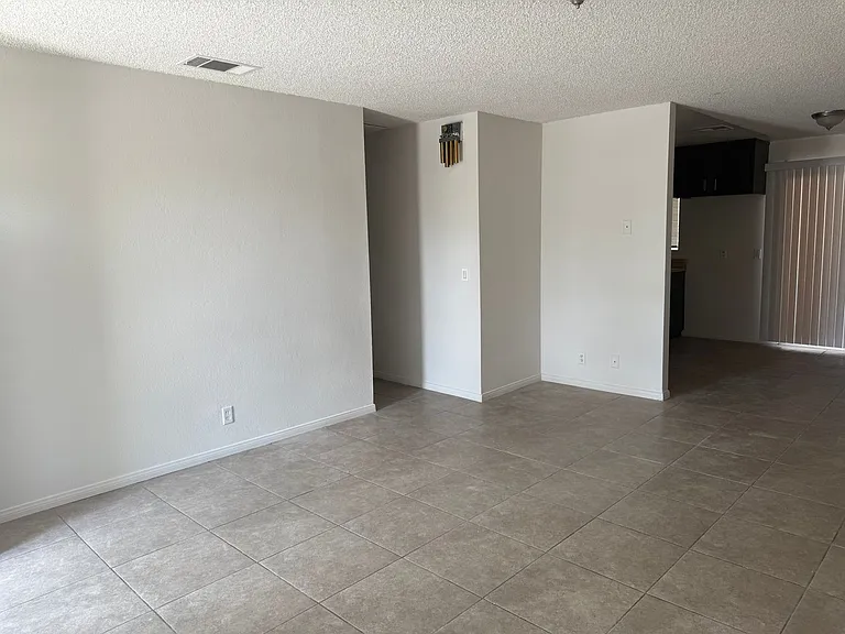 15991 N Culver Rd — Photo 12