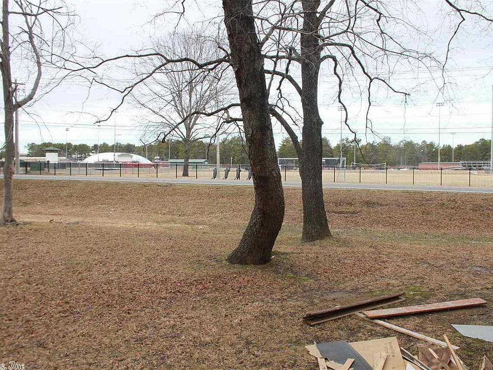 2nd image of 607 Siebenmorgen Rd