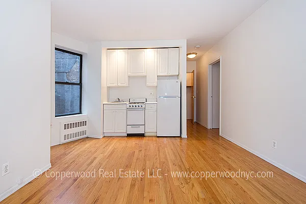 Rented by Copperwood Real Estate | media 11