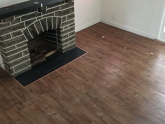 2nd image of 708 W Roosevelt Blvd #House