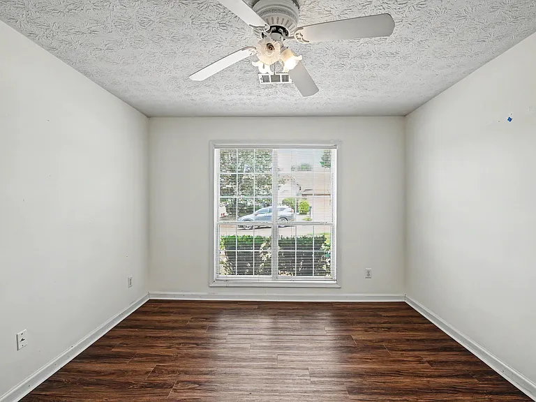 3268 Crossfield Way — Photo 15