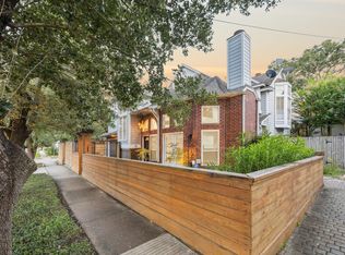 220 E 8th St, Houston, TX 77007