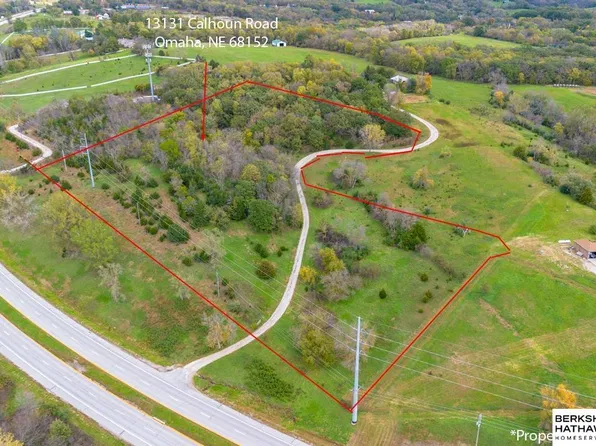 13131 Calhoun Rd, Omaha, NE 68152