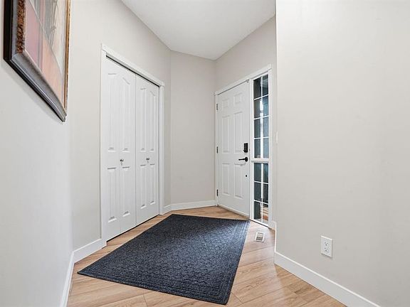 4th image of 720 S Willowbrook Rd NW #905