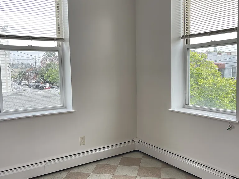 2445 Benson Ave #2 — Photo 4