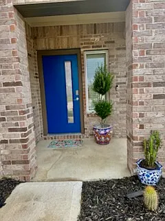 3 bed, 1556 sqft, $2,100 — Photo 2