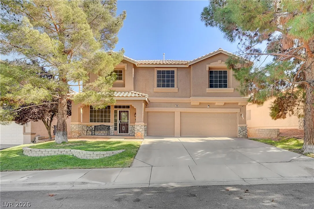 5 bed, 3.0 bath, 3159 sqft, $4,000 — Photo 1